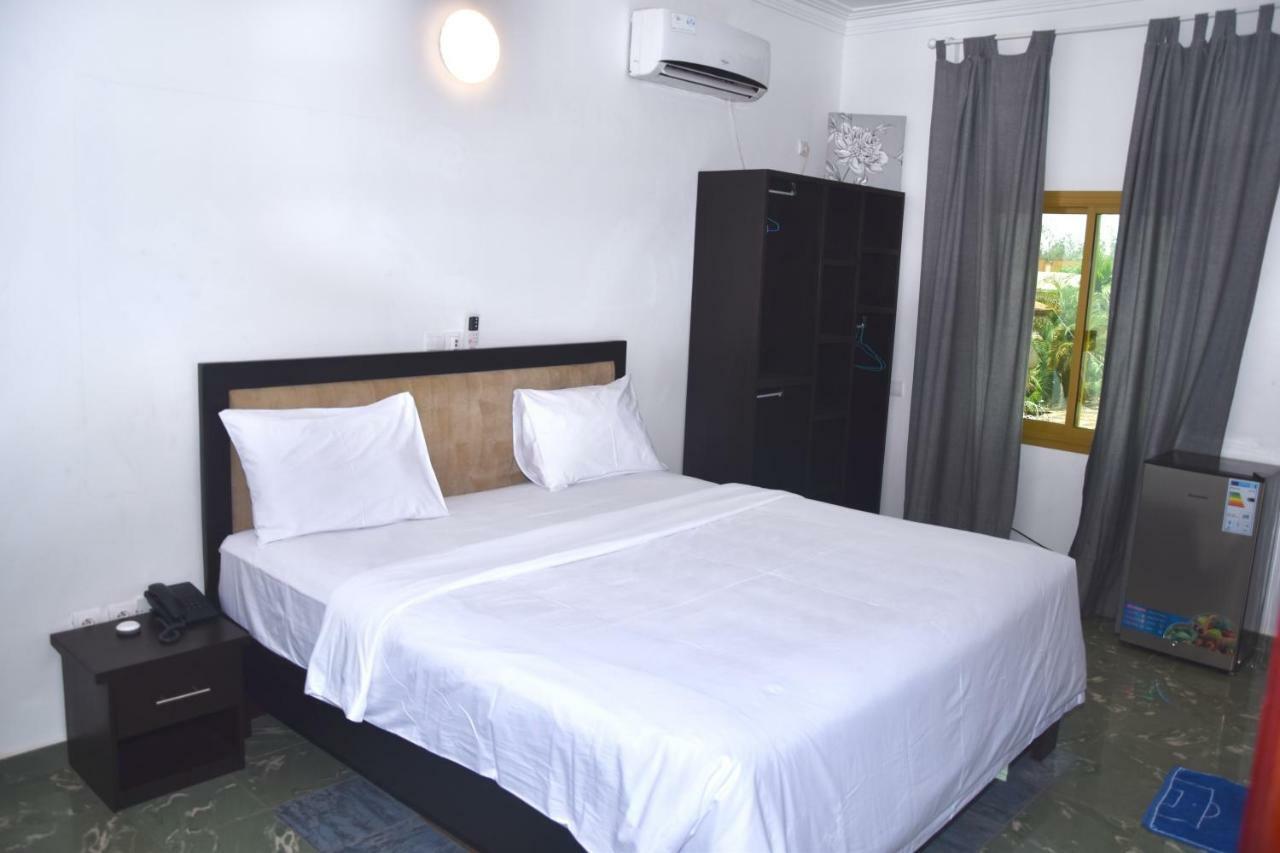 Hotel La Couronne Rw Yaoundé Eksteriør billede